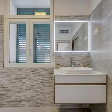 Ferienwohnung Marjan Nest Split Exterior foto