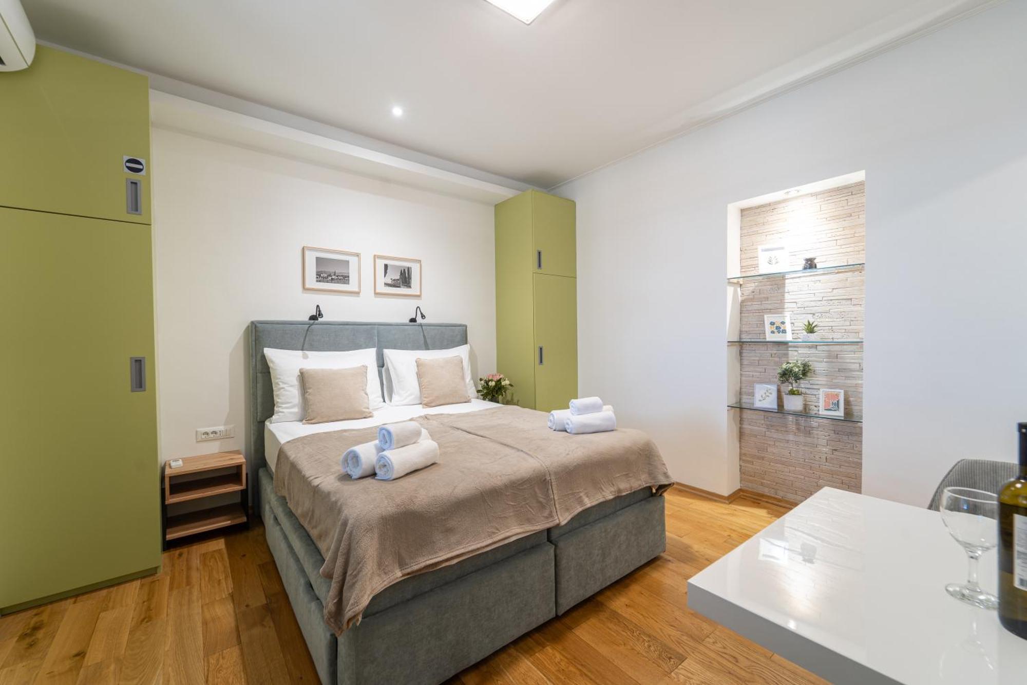 Marjan Nest * Split