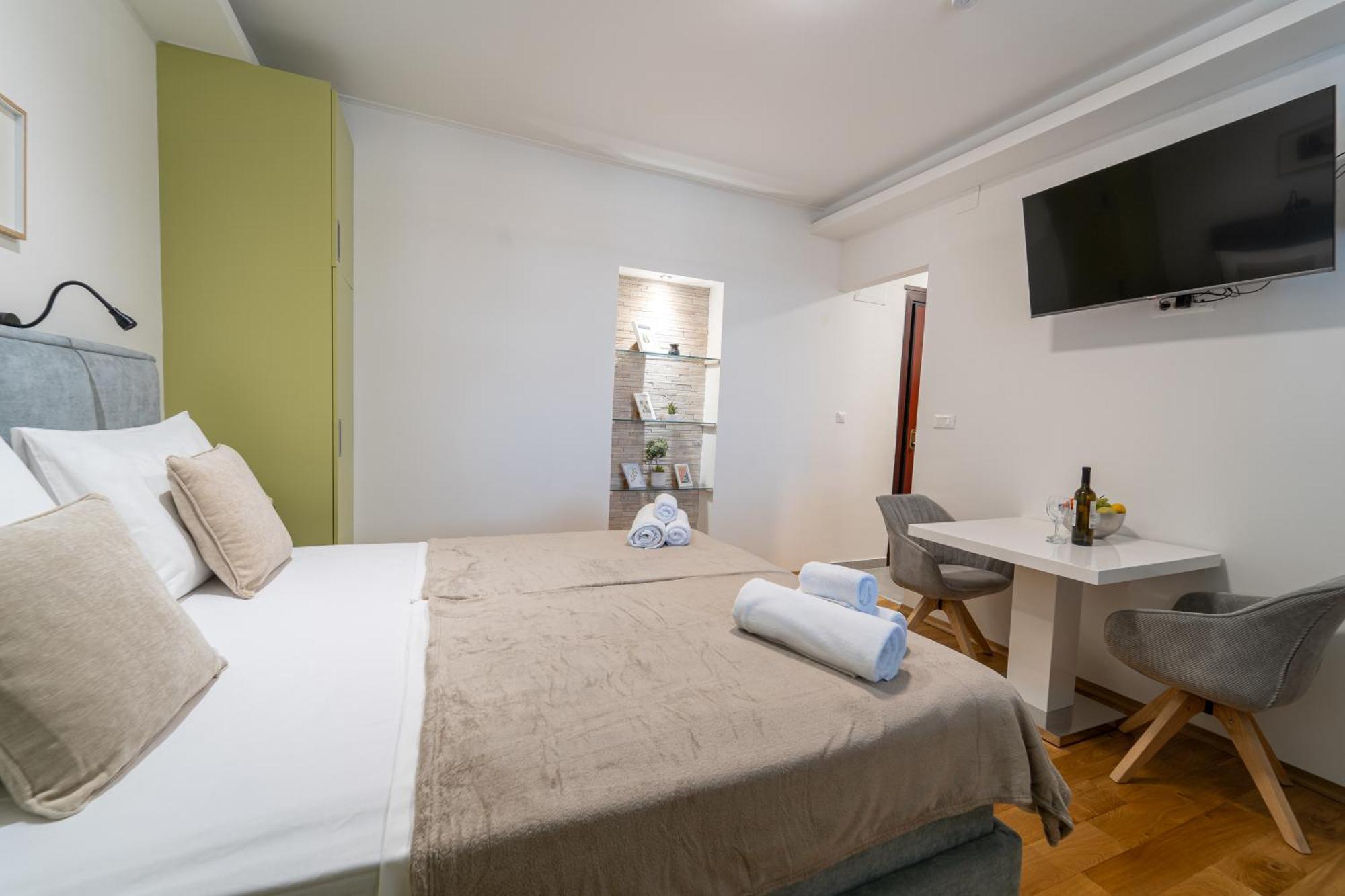 Marjan Nest Apartment