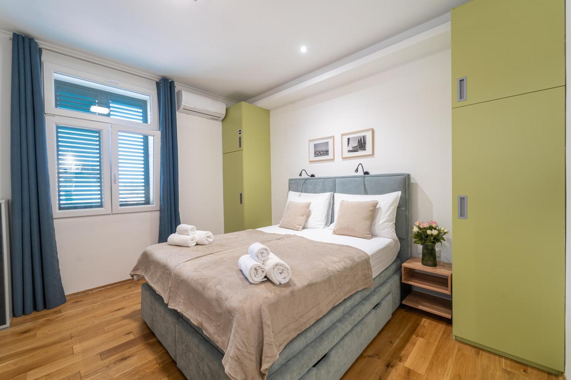 Marjan Nest Split